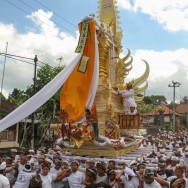 The cremation of a guru, Budakeling, Bali